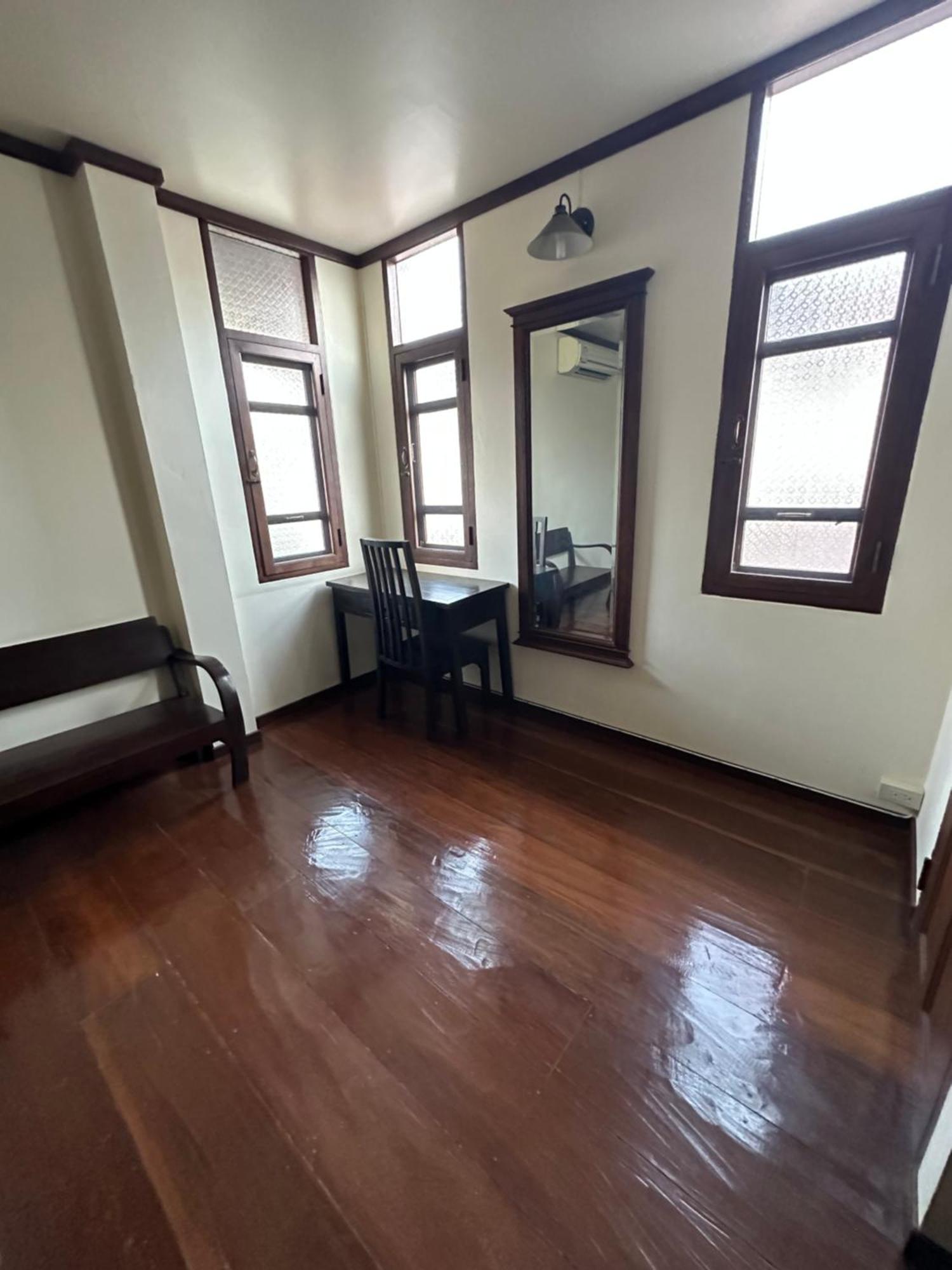 Nhà khách Sj House *
